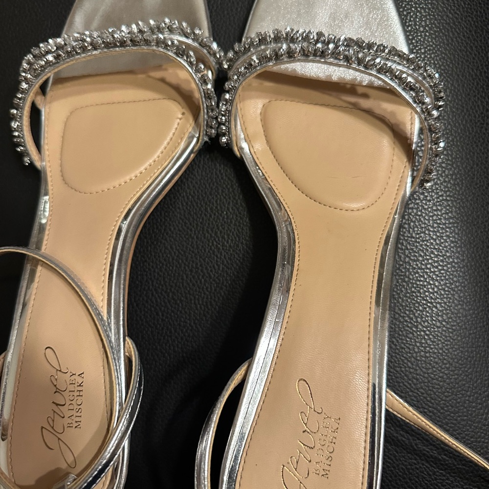 Jewel Badgley Mischka Silver Embellished Heels